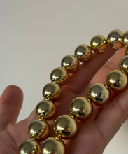 Afbeelding in Gallery-weergave laden, Sunrise Gold Necklace